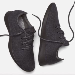 Allbird wool runners in black.
